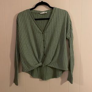 So green sweater size small